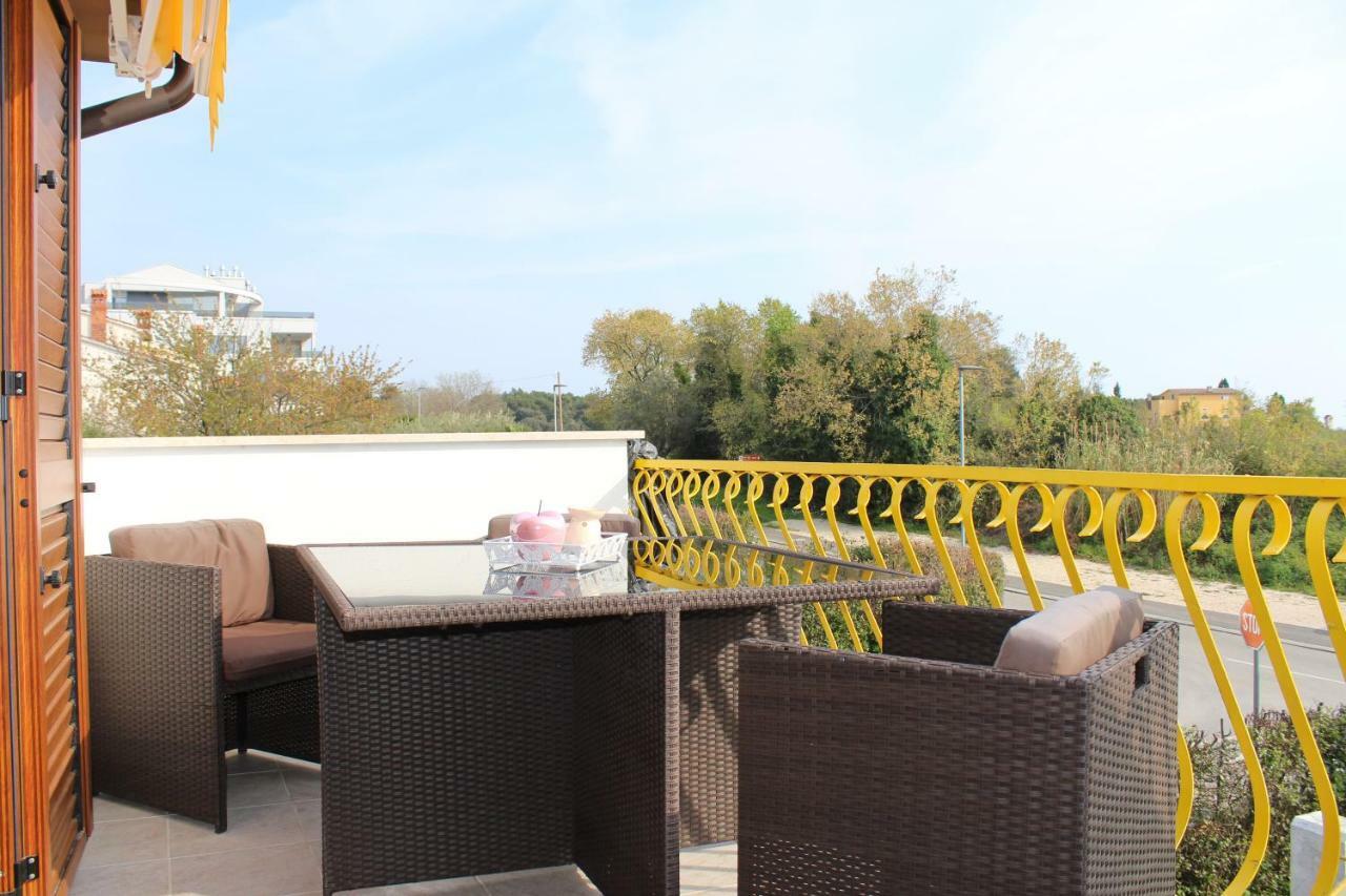 Apartman Sasa โรวีน ภายนอก รูปภาพ