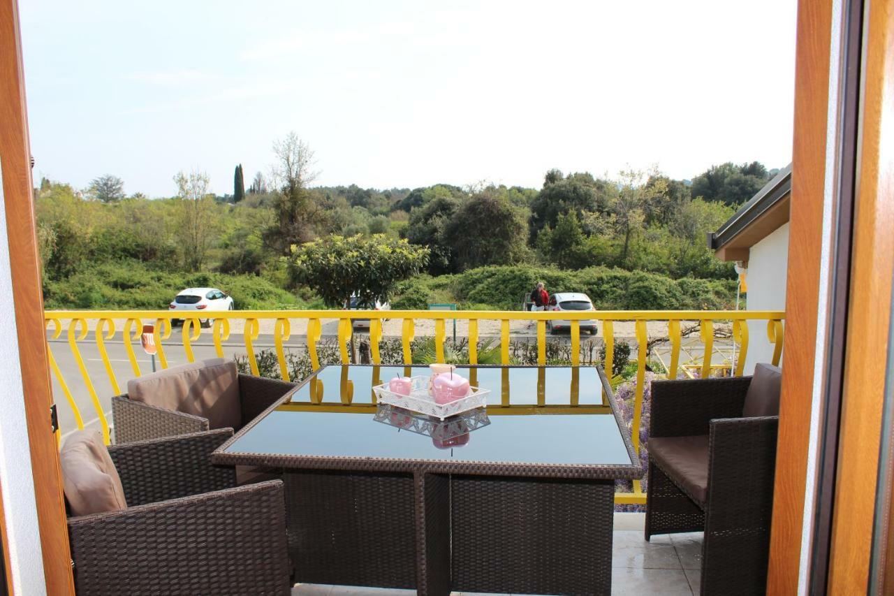 Apartman Sasa โรวีน ภายนอก รูปภาพ